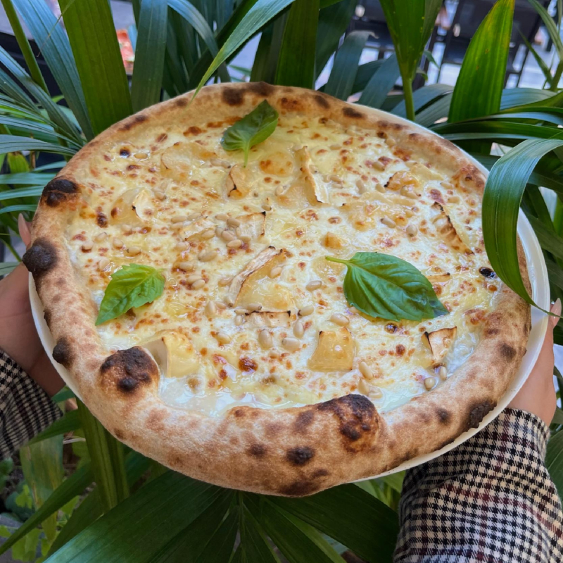 Pizza chèvre miel JB  Nos pizzas