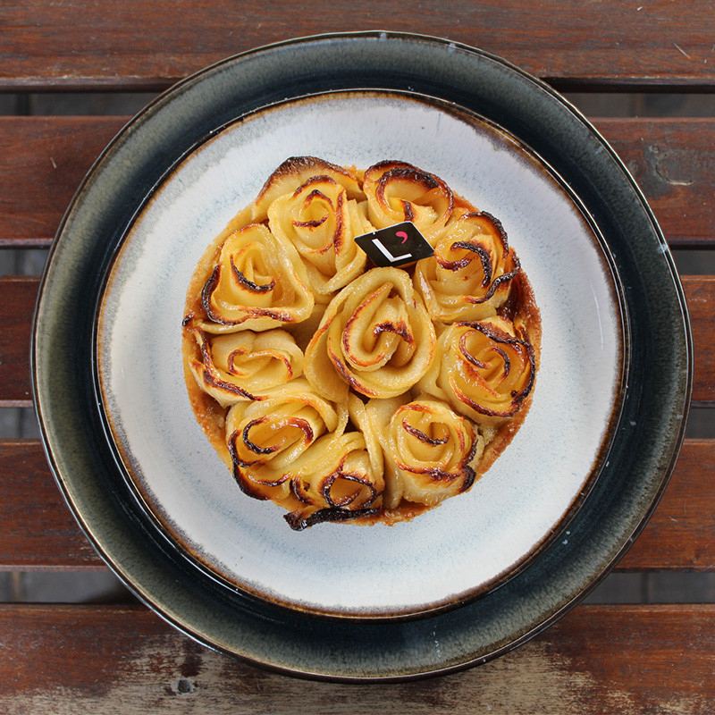 Tarte aux pommes 8P - (Disponible en 24h)  Pâtisseries à partager